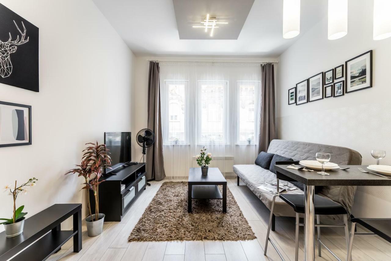 Fleur Creme Apartment Budapest Ngoại thất bức ảnh