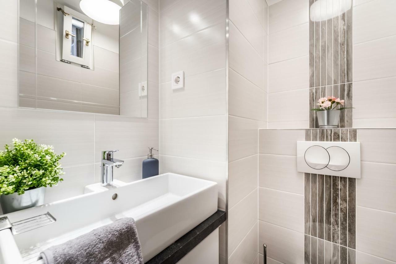 Fleur Creme Apartment Budapest Ngoại thất bức ảnh