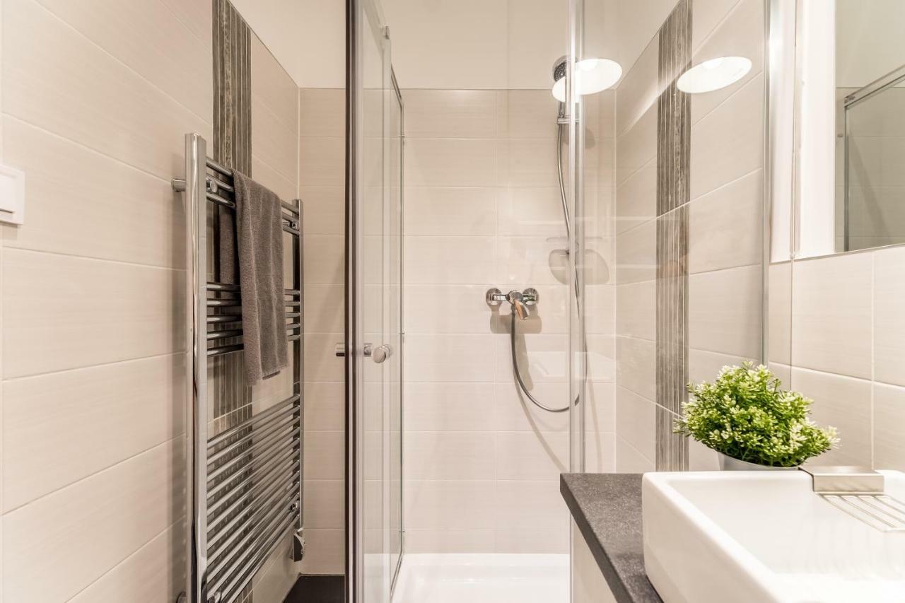 Fleur Creme Apartment Budapest Ngoại thất bức ảnh